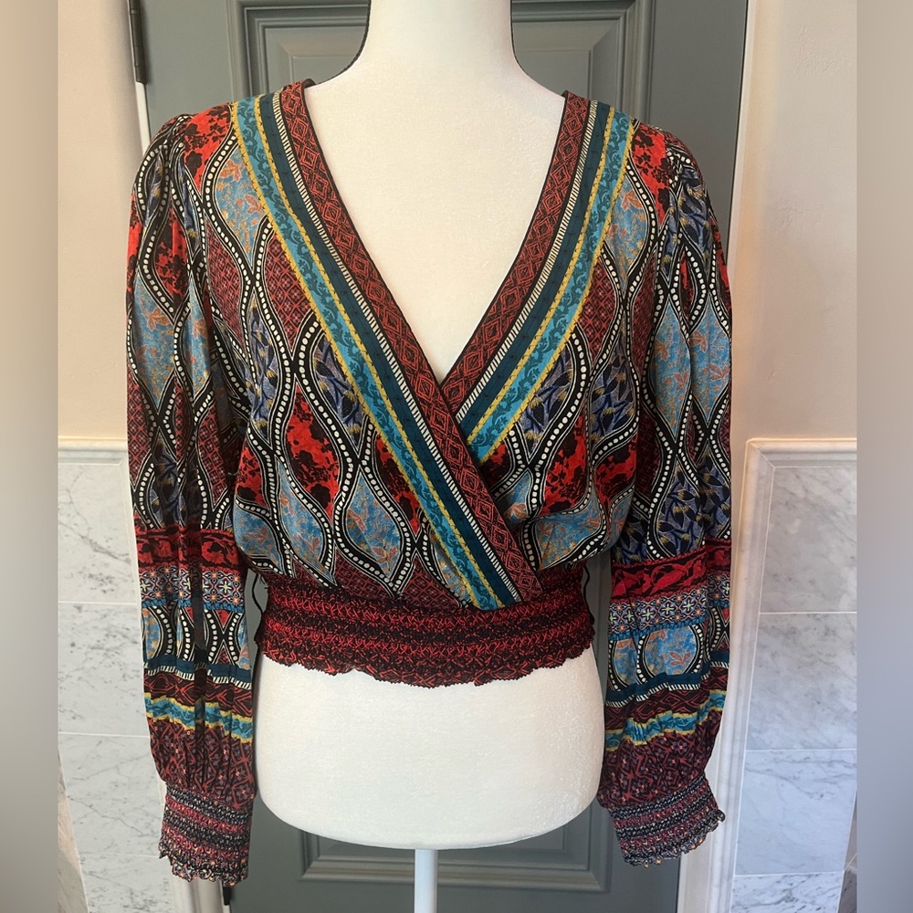 Alice + Olivia crop top size medium